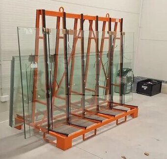 Stojan na sklo, přepravu skla