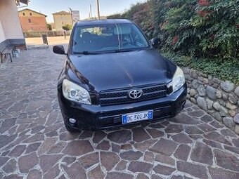 Toyota Rav4 2.2d4d 100kw/136ps 4x4