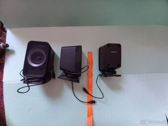 3 malé reproduktory