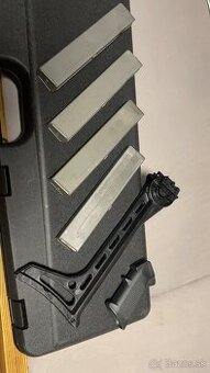 Predam zasobniky a pazbenie