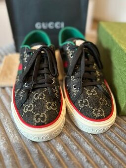 Gucci tenisky 606110OUN320