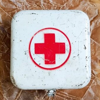 Gaz 66, Gaz 69, Uaz, Zil, Ural, Luaz - lékárnička