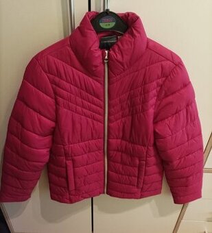 Predám dievčenskú zimnú bundu 146