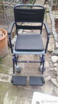 Zdravotné kreslo +stolička 120eur