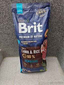 BRIT Premium Sensitiv pre psov