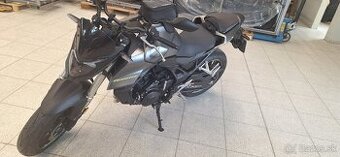 Honda Hornet CB750 2024