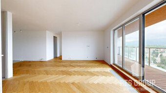 Na predaj, trojizbový byt 137 m2, 19. posch., Žilina Bôrik