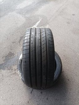 255/35 r19 - 1