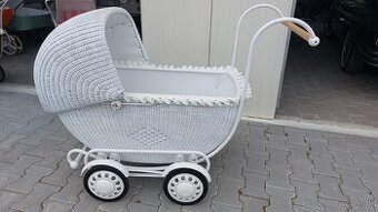 Starožitny kocik
