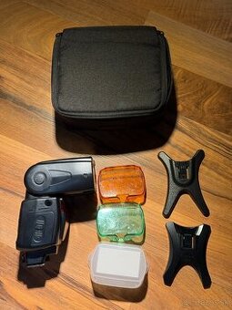 Nikon SB-700 + kompletné príslušenstvo