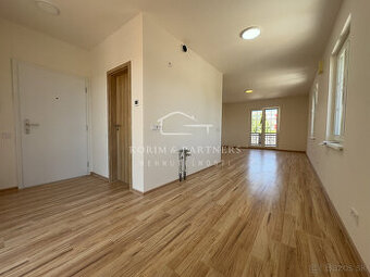 Veľký 1 izbový apartmán B307 v Danubia Residence v Komárne