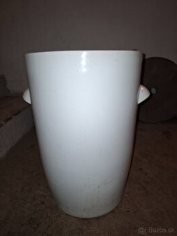 Predám súdok na kapustu