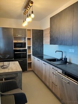 Prenájom: 2-izbový byt v centre Nitry