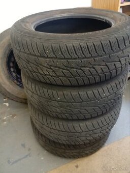 Zimné 215/60r16
