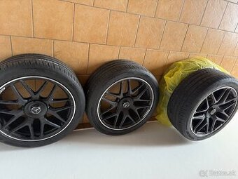 Elektrony mercedes G63 plus gumy Hankook