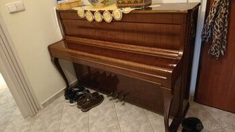 Predam Klavir Weinbach