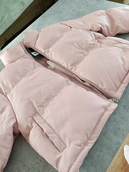 Dámska nová ružová bunda 42