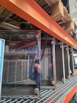 Profesionálny nerezový sterilizátor na nože – gastro