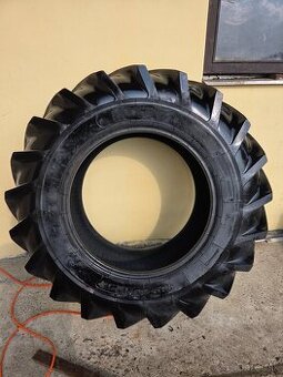 Predam pneumatiky na traktor LKT