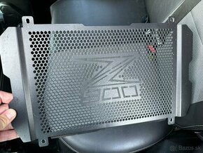 Kryt chladiča Z900