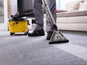 Čistenie, upratovanie, odstraňovanie podlahových krytín