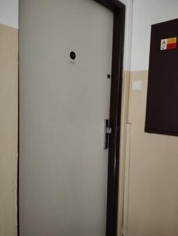 Predaj trojizbového bytu dražbou v Bratislave-Ružinove