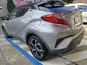 Toyota C-HR 1.8 hybrid automat