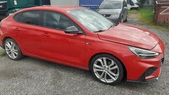 Hyundai i30 fastback 1.majitel sk pojazdne