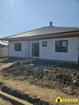 PREDAJ : NOVOSTAVBA - RODINNÉHO DOMU, VIRT
