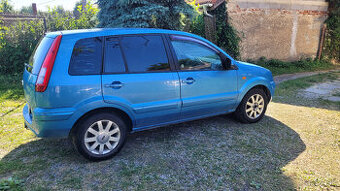 Ford Fusion - 1