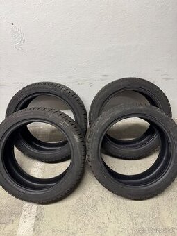 225/45r18 - 1