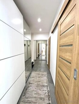 PRENÁJOM – vkusný a priestranný 2iz byt pri Štrkovci, loggia