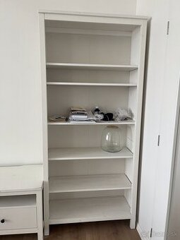 Hemnes - Ikea kniznica
