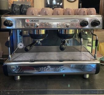 Profesionalny kavovar