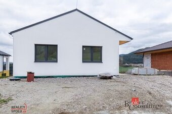 Rodinný dom na predaj - Ružomberok - 1