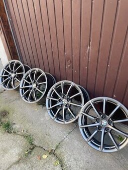 Elektrónove disky Alfa Romeo giulia