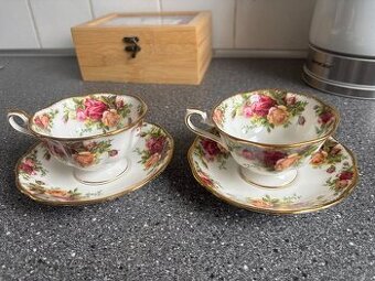 Porcelánové šálky s tanierikom