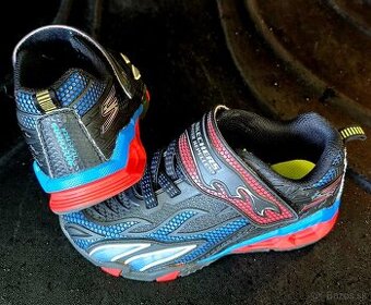 Predam detské tenisky Skechers Water repellent
