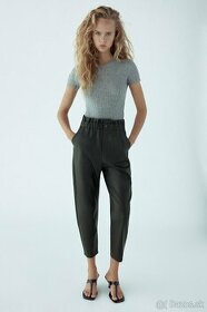 ZARA čierne koženkové baggy nohavice vel.S - 1