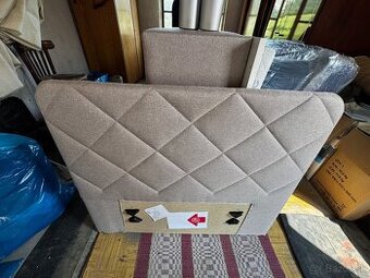 Polohovacia posteľ s matracom