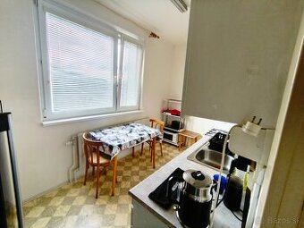 2 - izbový byt v blízkosti centra - ulica Sabinovská - 1