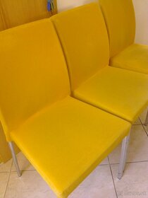 Stolíky, stoličky, dvere......