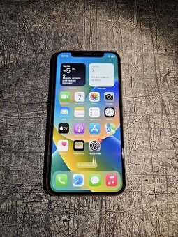Apple Iphone X 64GB  100% zdravie