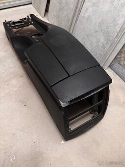 Laktova opierka BMW E61