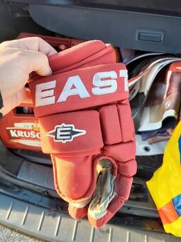 HOKEJOVÉ RUKAVICE EASTON AKO NOVÉ VEĽKOSŤ 13"/33CM