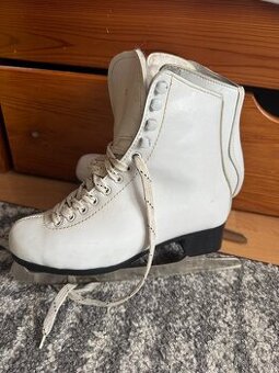 Damske korčule na ľad