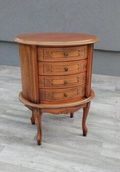 Komôdka oválna Ľudovíta XV.