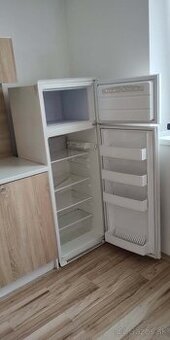 Chladnička s mrazničkou Electrolux