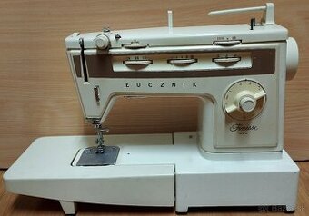Šijací stroj LÚČNIK.