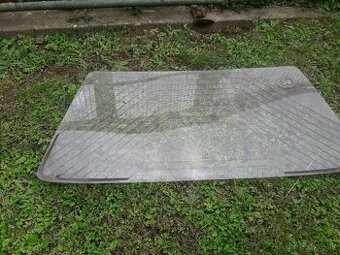 Škoda favorit, zadné okno